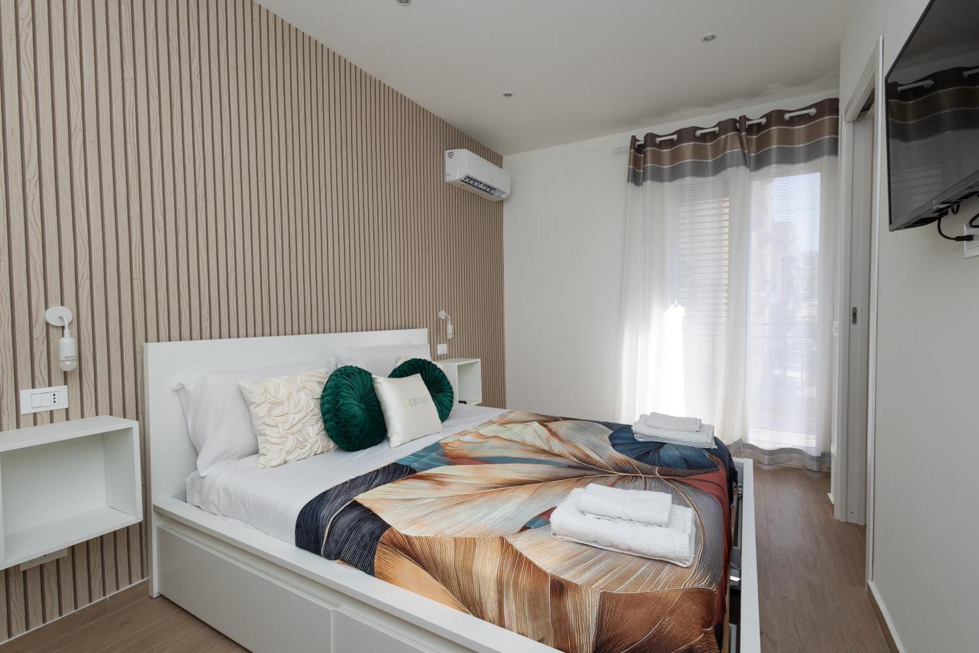 Ludo Holiday House - Charming Con Patio A Due Passi Dalla Cattedrale Palermo Exterior photo